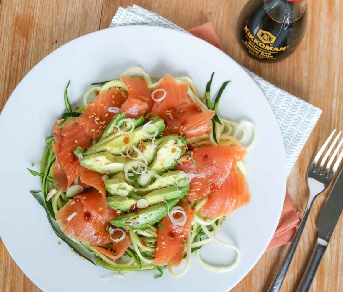 Oosterse_courgettisalade_met_zalm_en_avocado